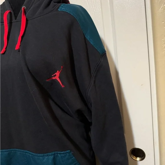 Jordan Flight Men's Big and Tall Black and Teal Hoodie - Picture 4 of 7
